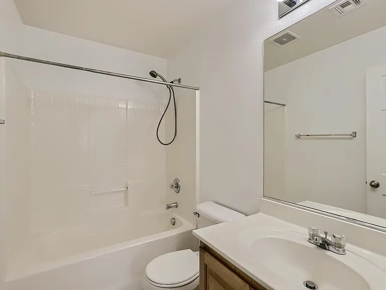 6384 Blue Twilight Ct — Photo 22