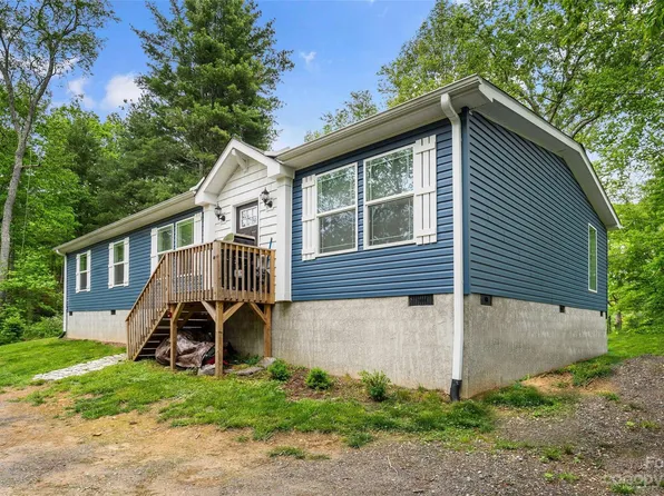 118 Bartram Way, Black Mountain, NC 28711
