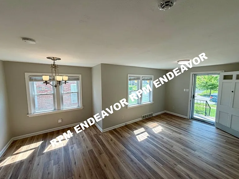 6857 Julian Ave — Photo 3