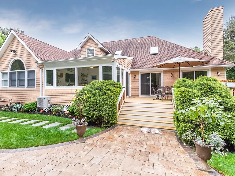 126 Malloy Dr — Photo 43