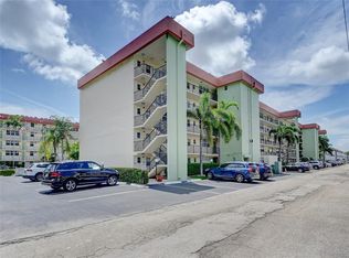 Cross Fox, Fort Lauderdale, FL 33308