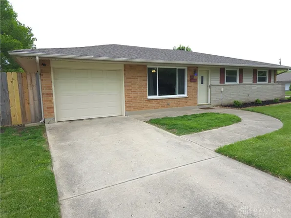 903 Hile Ln, Englewood, OH 45322