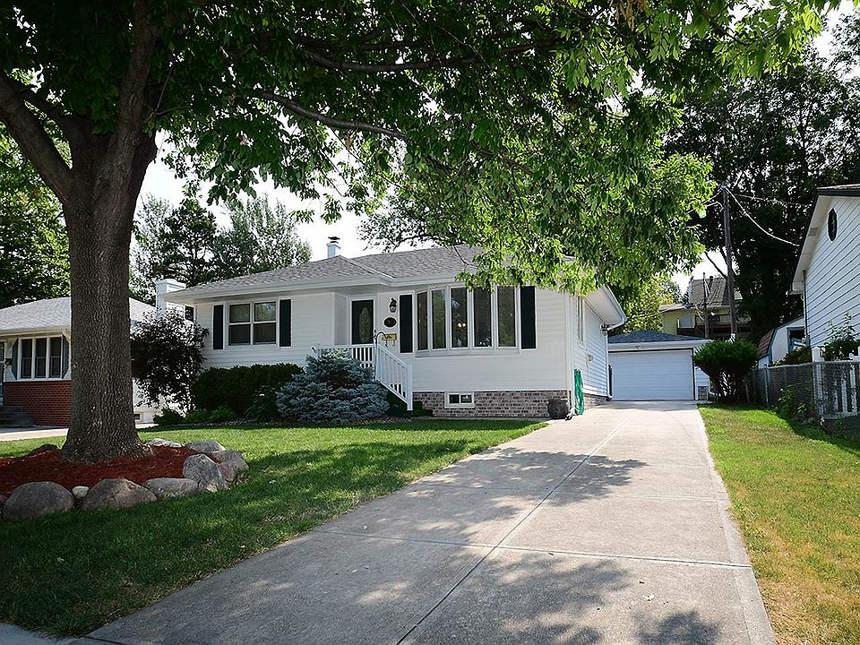 1st image of 3067 S 48th Ave