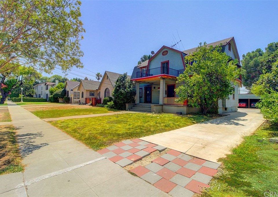 1st image of 1902 W Grand Ave