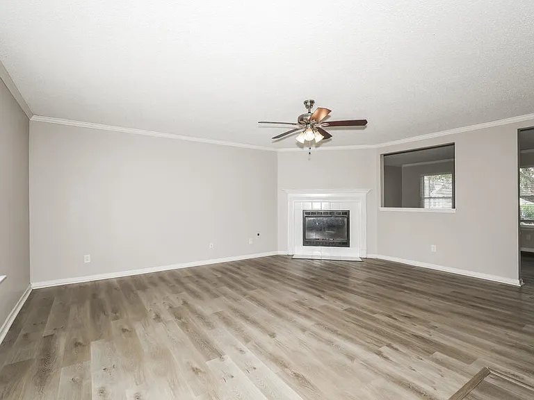 10867 Delphi Dr — Photo 11
