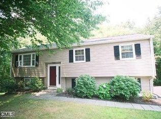 10 Crestview Rd, Bethel, CT 06801