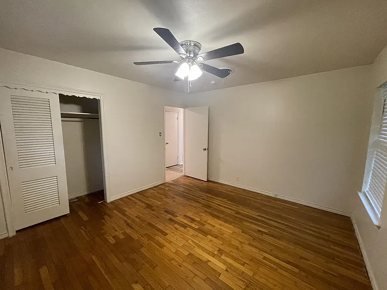1402 Linden Dr — Photo 16