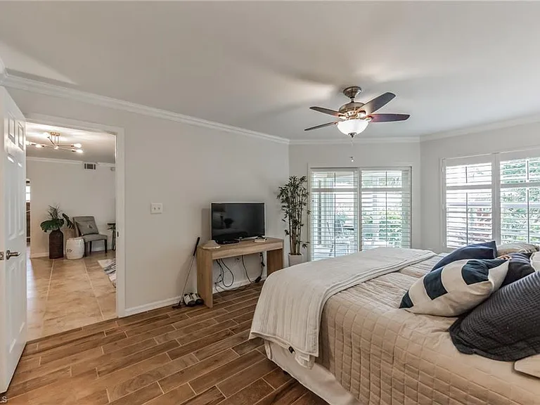 5633 Turtle Bay Dr #37 — Photo 32