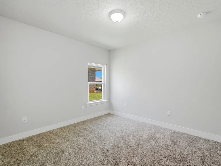 425 Pemberton Ln — Photo 18