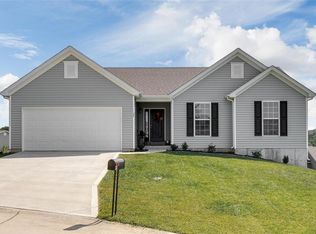 22 Hollow Tree Ct, Winfield, MO 63389