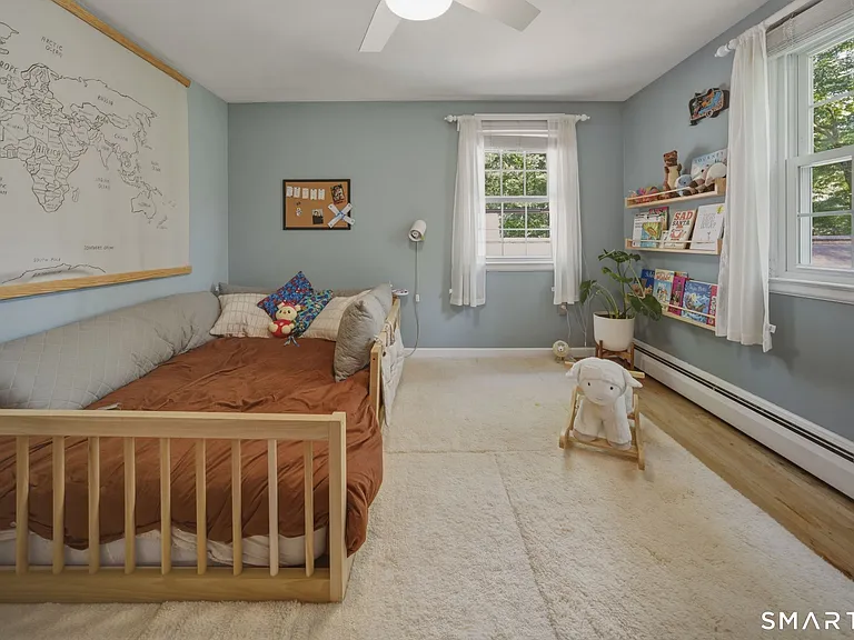 32 Fox Den Rd — Photo 20