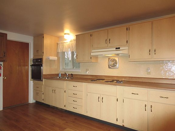 4th image of 331 Brownstone Dr