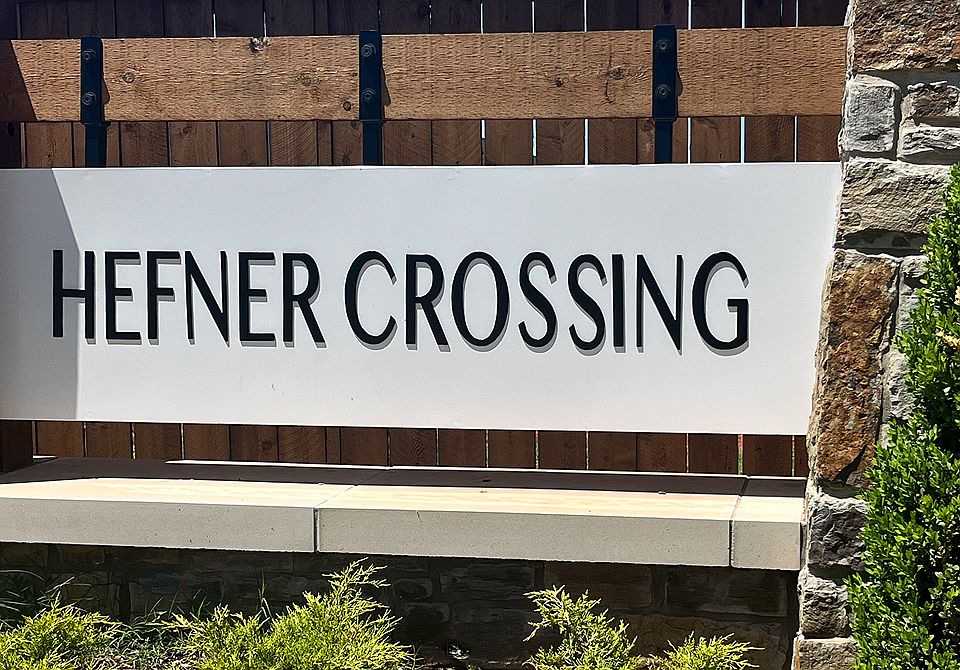 Hefner Crossing Amenities Monument