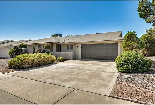 10932 W Tropicana Cir Photo 1