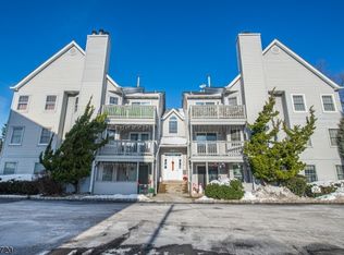 19 Crystal Ln BLDG 19 #19, Paterson City, NJ 07501