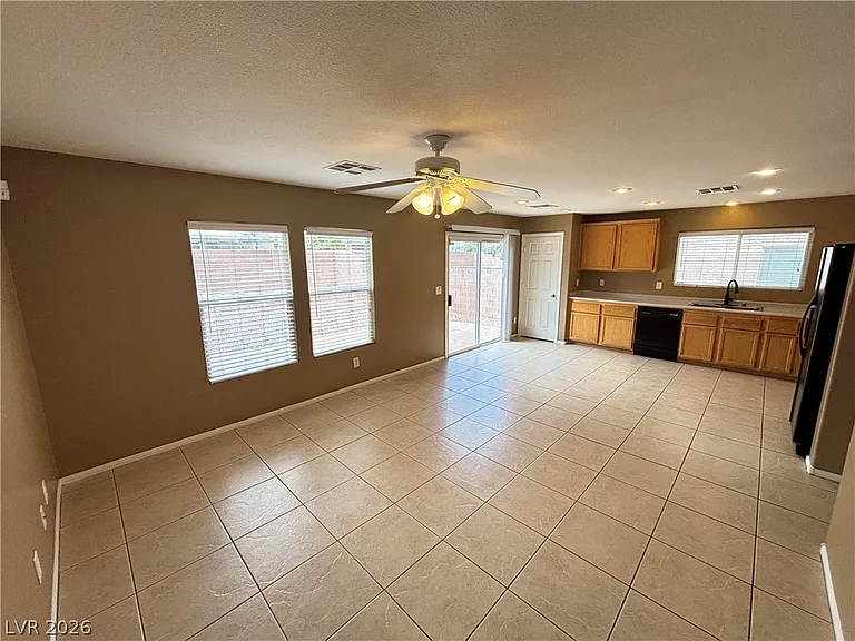 5052 Diamond Ranch Ave #0 — Photo 11