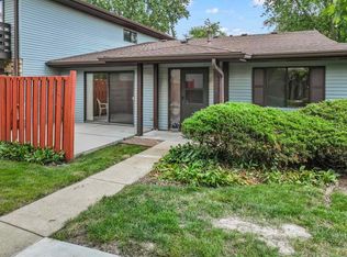 1575 Avati Ln APT C, Aurora, IL 60505