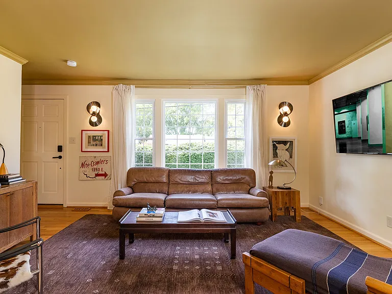 3110 Southlake Dr — Photo 10