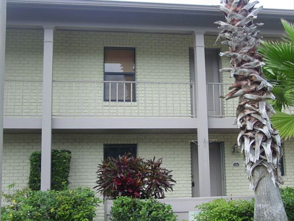 3rd image of 3044 Plaza Terrace Dr #3044