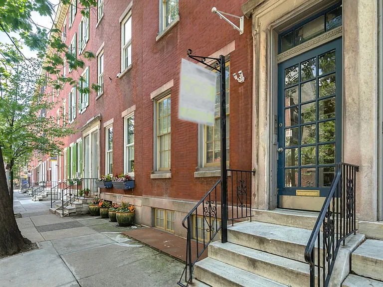 1320 Pine Street — Photo 10