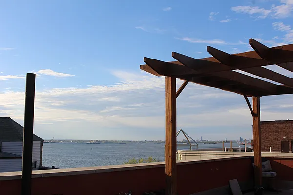 Rented by Realty Nerd | media 4