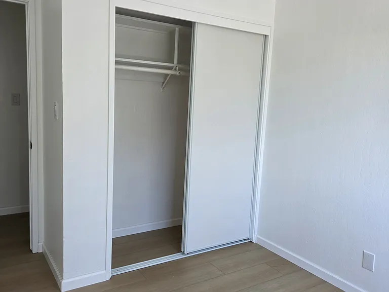 Large closet middle bedroom