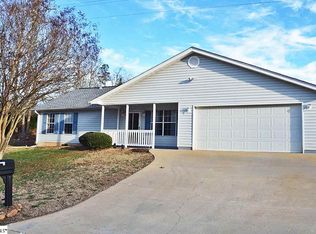 15 Purdue Ct, Mauldin, SC 29662