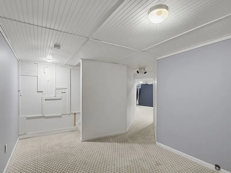 6505 Autumn Wind Cir — Photo 39