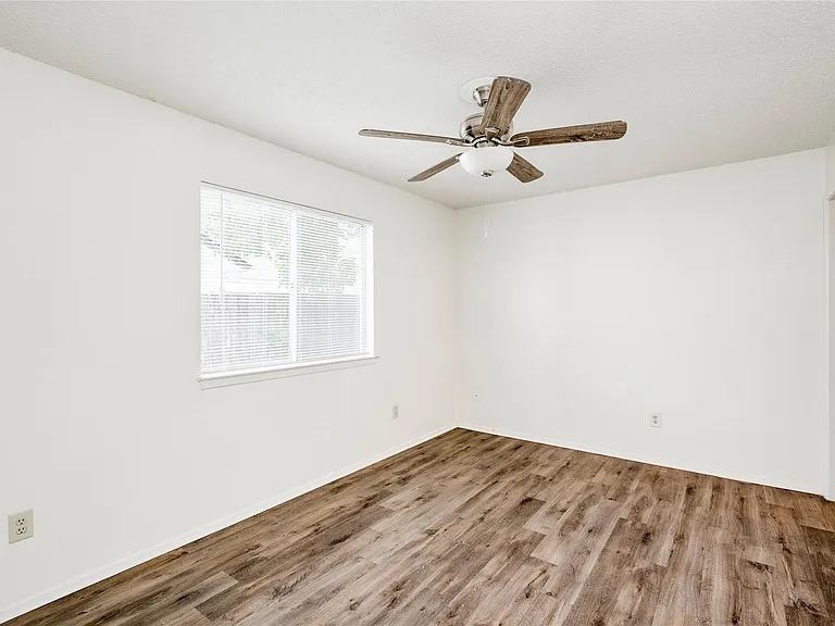 7918 W Gate Blvd — Photo 10
