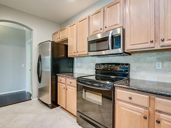 kit refrig, micro, range- backsplash