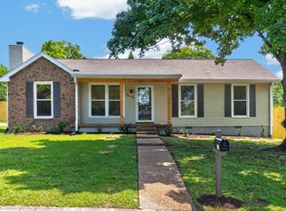 101 Pebble Creek Dr, Hendersonville, TN 37075