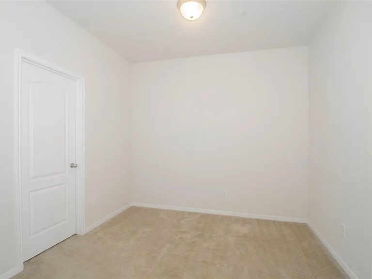 18314 Fairwood Meadow Ct — Photo 10