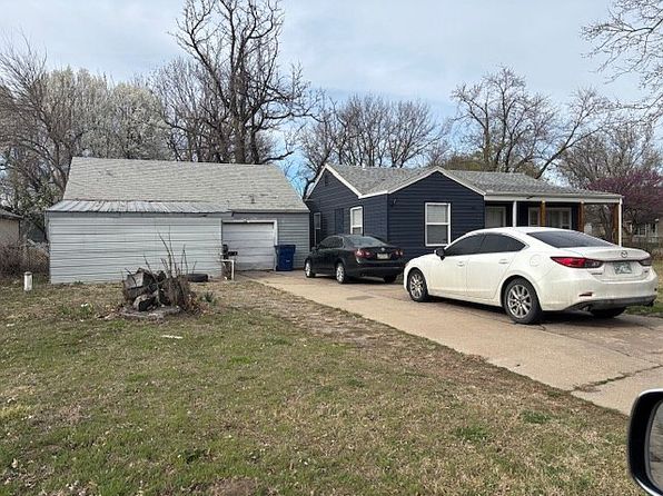 400 W Hollywood Dr