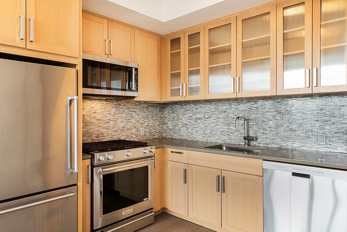 282 South 5th Street — Photo 3