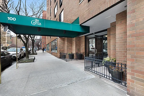 Sold by Compass | media 26