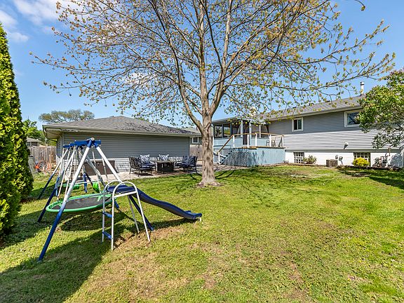 5th image of 1644 Michael Dr