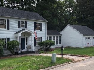 18 Cascade Ter, Burlington, IA 52601