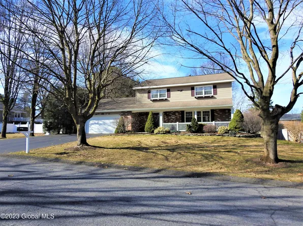 22 Lorna Lane, Colonie, NY 12211