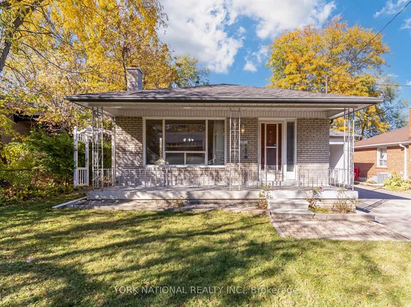 84 Meadowview Ave, Markham, ON L3T 1K7