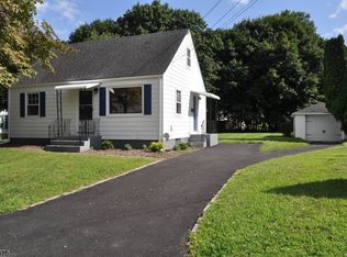 16 George St, Mine Hill, NJ 07803