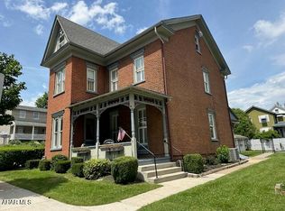 522 Wayne St, Hollidaysburg, PA 16648