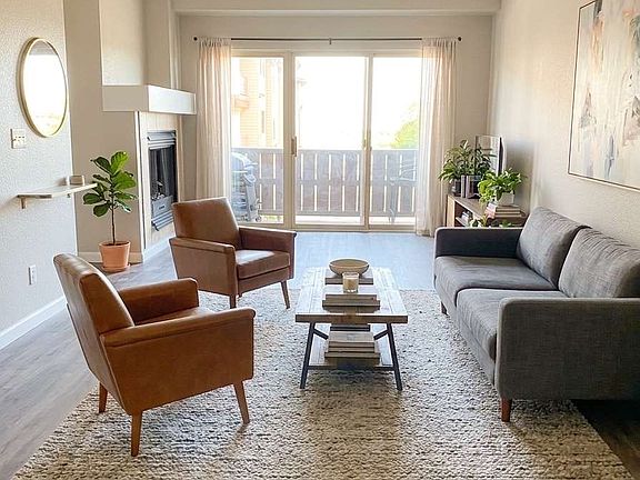3rd image of 16600 Las Ramblas Ln Unit K