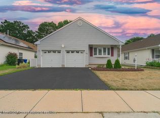 1449 Petunia Way S, Toms River, NJ