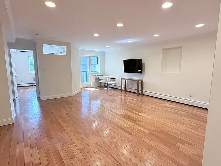 8371 116th St #5A — Photo 2