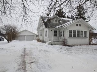 511 S Garfield St, Leaf River, IL 61047