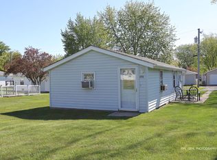 2031 Gilboa Ave, Zion, IL 60099