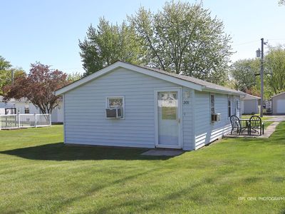 2031 Gilboa Ave, Zion, IL, 60099