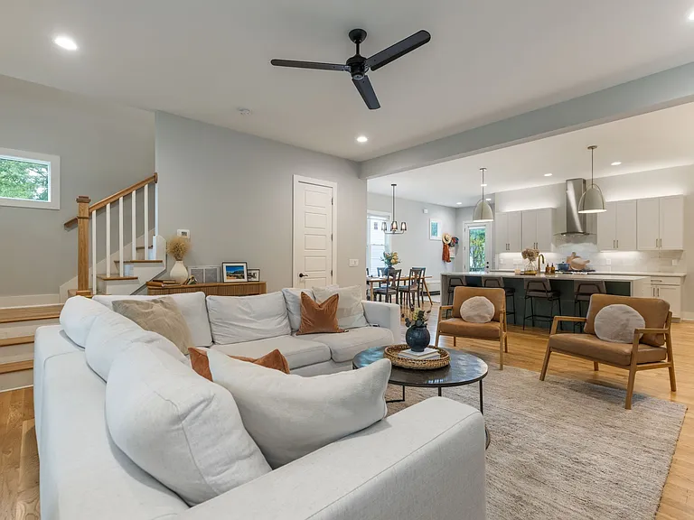 532 Westboro Dr — Photo 11