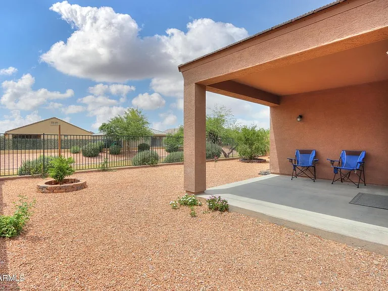 735 W Judi Dr — Photo 29