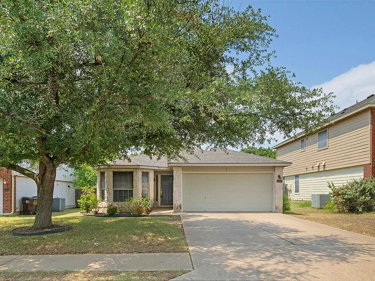 1512 Sundance Dr #T2 — Photo 1